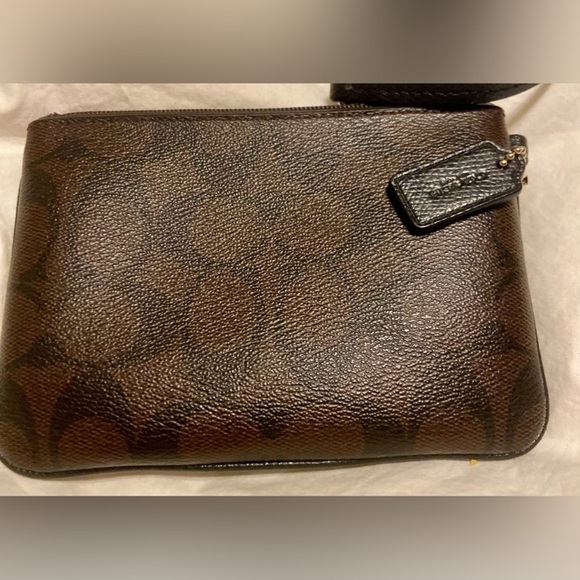 3 Pc. Dooney & Bourke purse, Tan& brown wristlet, Pink & tan wristlet w/o strap - Picture 13 of 13